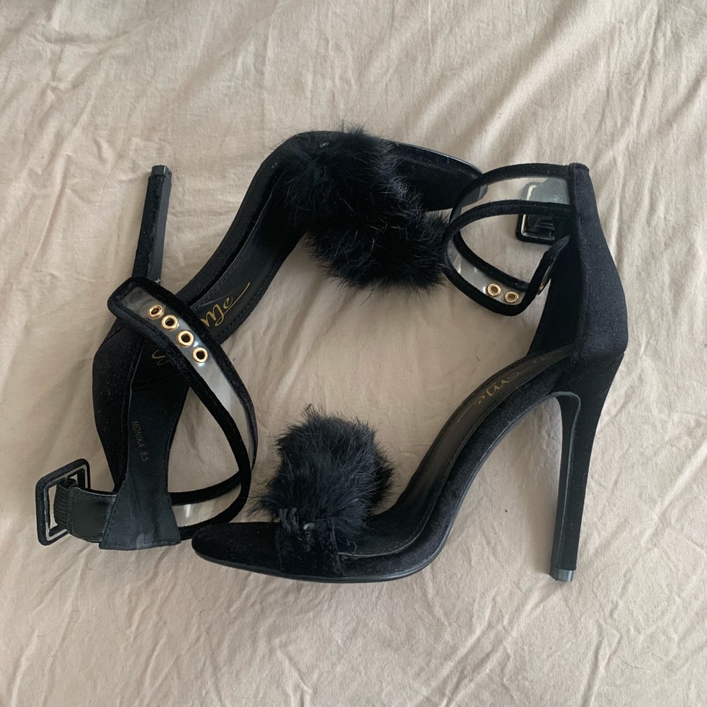 Trendy Black Heels
